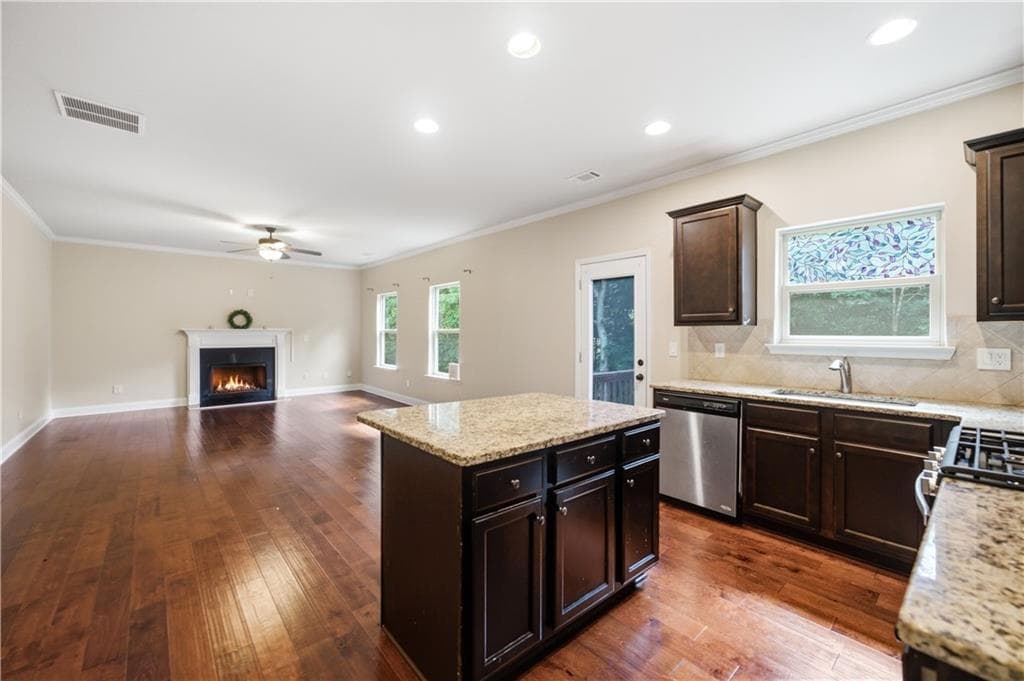 4 bedroom, 3 bathroom, 2,414 sq ft single family residence for rent at 1268 Mitford Lane, Dacula, GA 30019 for $3,400 a month — photo 8