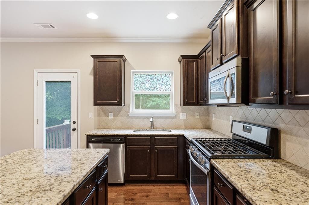 4 bedroom, 3 bathroom, 2,414 sq ft single family residence for rent at 1268 Mitford Lane, Dacula, GA 30019 for $3,400 a month — photo 10