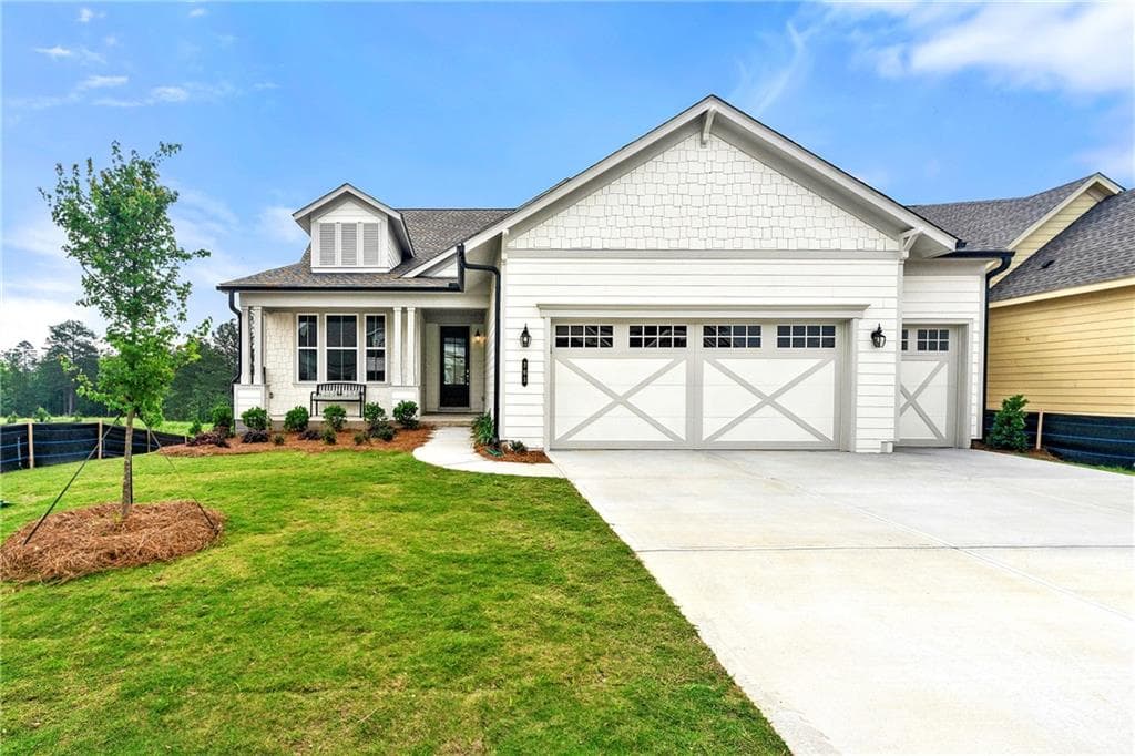 2 bedroom, 2 bathroom, 1,713 sq ft single family residence for sale at 203 Bear Way, Hoschton, GA 30548 — photo 2