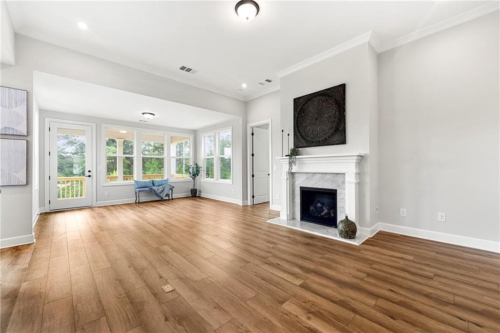 2 bedroom, 2 bathroom, 1,713 sq ft single family residence for sale at 203 Bear Way, Hoschton, GA 30548 — photo 7