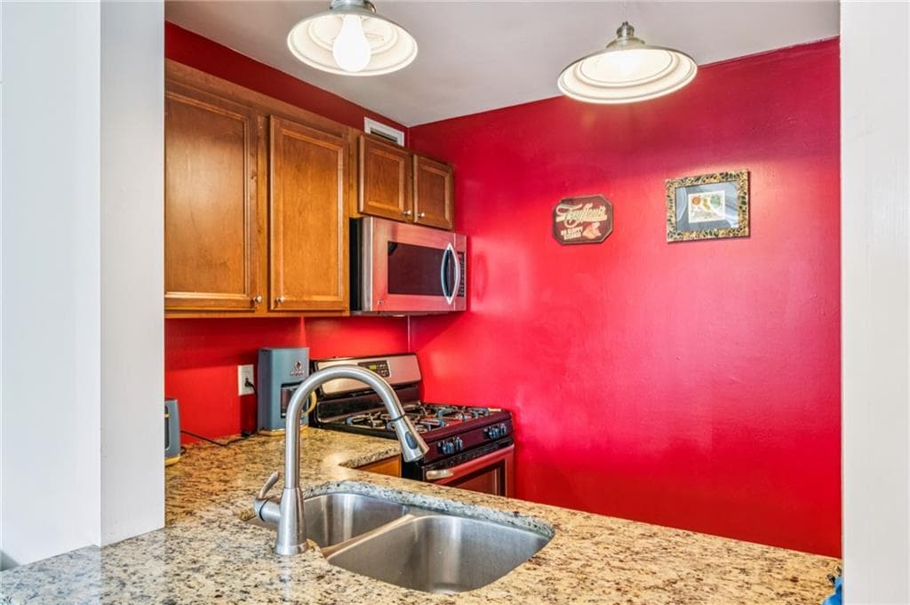 2 bedroom, 1 bathroom, 992 sq ft condominium for sale at 620 Peachtree Street 1106, Atlanta, GA 30308 — photo 8