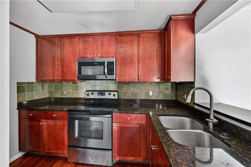 2 bedroom, 2 bathroom, 949 sq ft condominium for rent at 2657 Lenox Road H-110, Atlanta, GA 30324 for $1,650 a month — photo 6