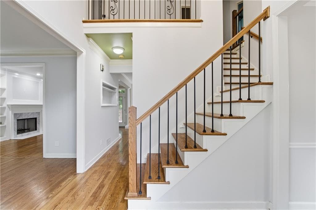 5 bedroom, 3 bathroom, 3,626 sq ft single family residence for sale at 11715 Dunhill Place Drive, Johns Creek, GA 30005 — photo 9