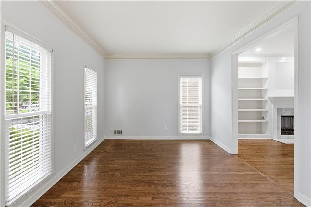 5 bedroom, 3 bathroom, 3,626 sq ft single family residence for sale at 11715 Dunhill Place Drive, Johns Creek, GA 30005 — photo 10