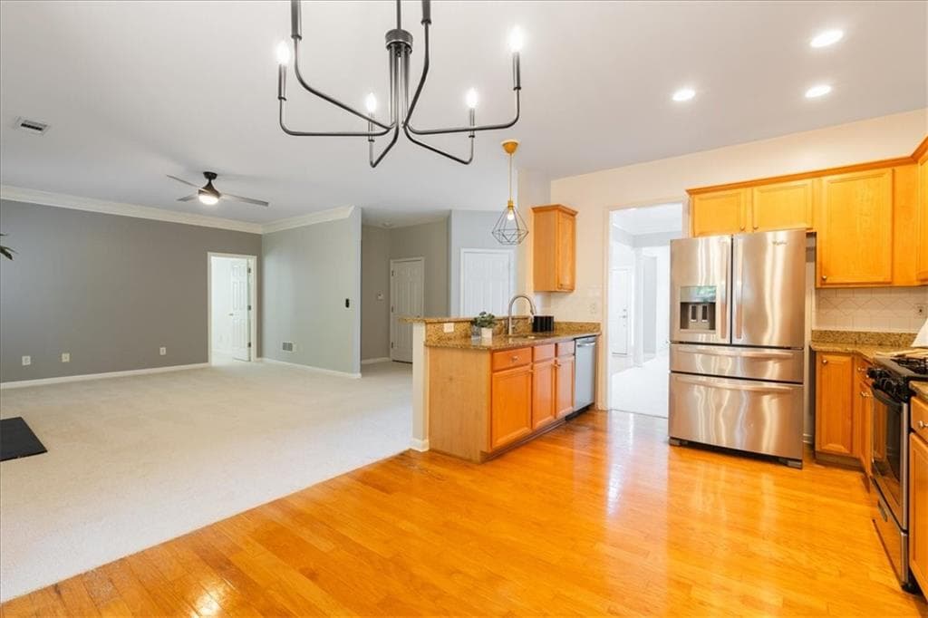 5 bedroom, 3 bathroom, 2,735 sq ft single family residence under contract at 1074 Frog Leap Trail, Kennesaw, GA 30152 — photo 5