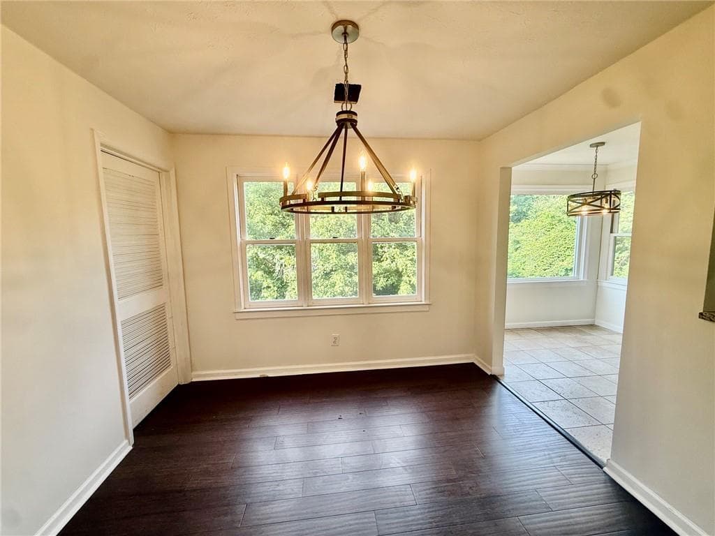 3 bedroom, 2 bathroom, 1,550 sq ft condominium for sale at 11 Saint Claire Lane, Atlanta, GA 30324 — photo 10