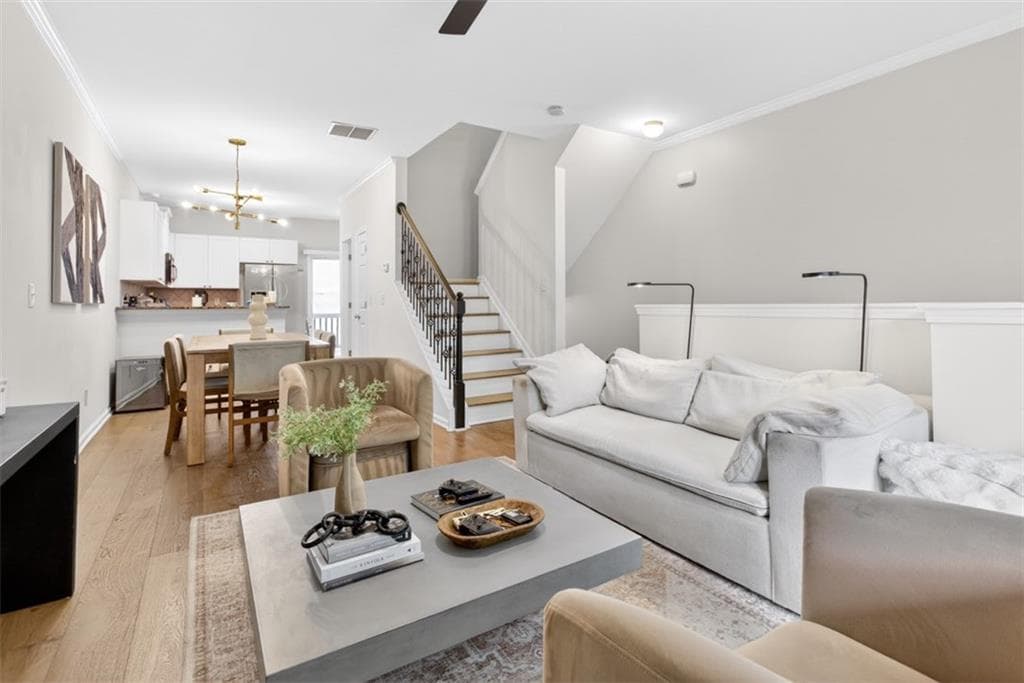 3 bedroom, 4 bathroom, 1,326 sq ft townhouse for sale at 1028 Liberty Parkway # 203, Atlanta, GA 30318 — photo 2