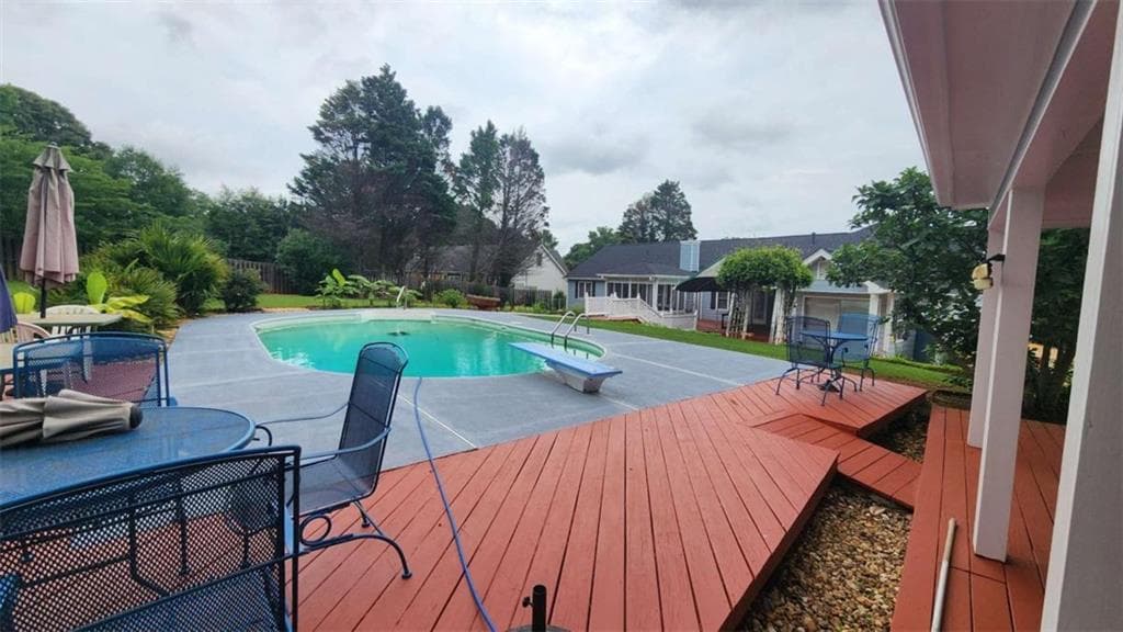 5 bedroom, 3 bathroom, 3,324 sq ft single family residence for sale at 390 Lake Ridge Court, Mcdonough, GA 30252 — photo 8