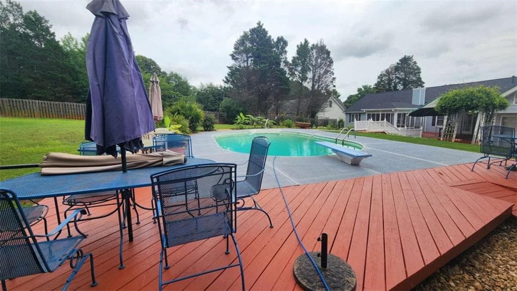 5 bedroom, 3 bathroom, 3,324 sq ft single family residence for sale at 390 Lake Ridge Court, Mcdonough, GA 30252 — photo 9