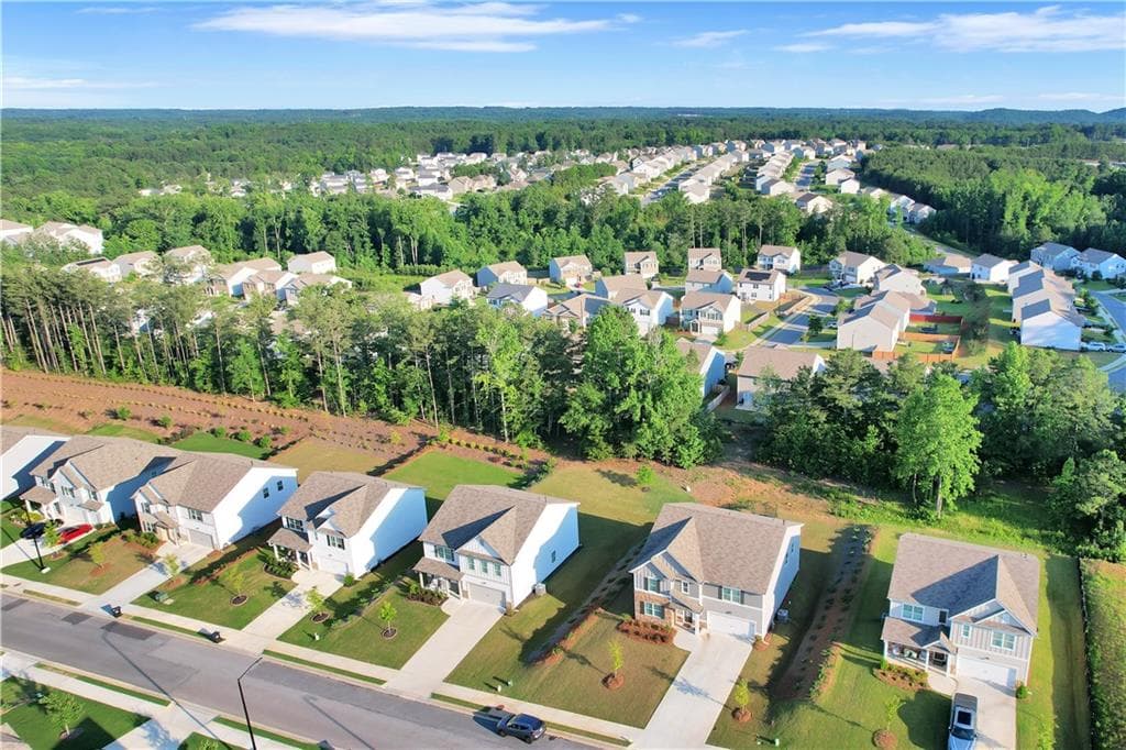 5 bedroom, 3 bathroom, 3,230 sq ft single family residence for sale at 90 Thompson Drive, Dallas, GA 30132 — photo 4