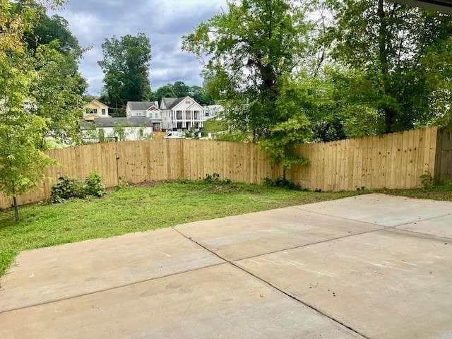 4 bedroom, 3 bathroom, 1,661 sq ft single family residence for sale at 445 Griffin Street, Atlanta, GA 30318 — photo 4