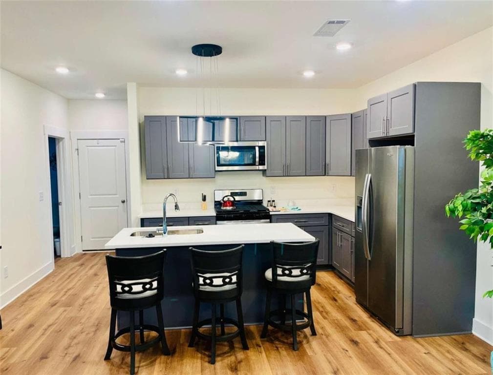 4 bedroom, 3 bathroom, 1,661 sq ft single family residence for sale at 445 Griffin Street, Atlanta, GA 30318 — photo 5
