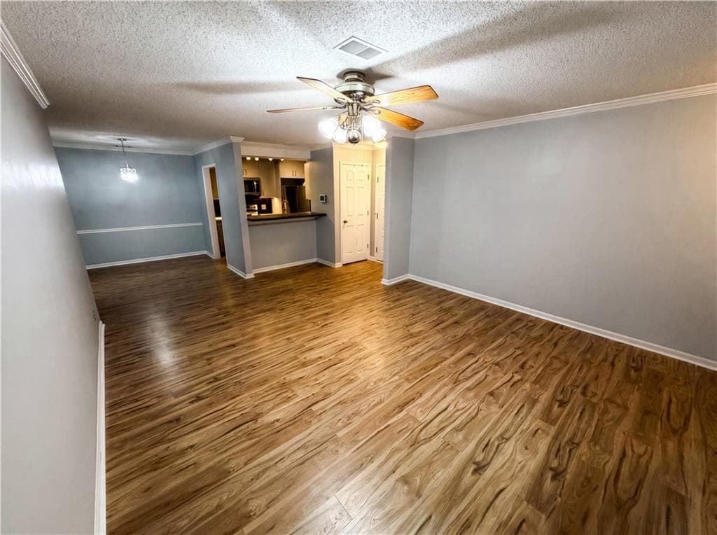 2 bedroom, 2 bathroom, 823 sq ft condominium for sale at 507 Barrington Hills Drive, Atlanta, GA 30350 — photo 8