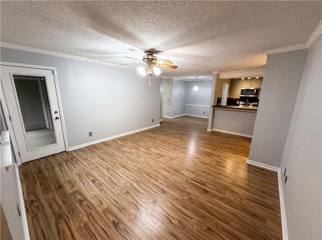 2 bedroom, 2 bathroom, 823 sq ft condominium for sale at 507 Barrington Hills Drive, Atlanta, GA 30350 — photo 9