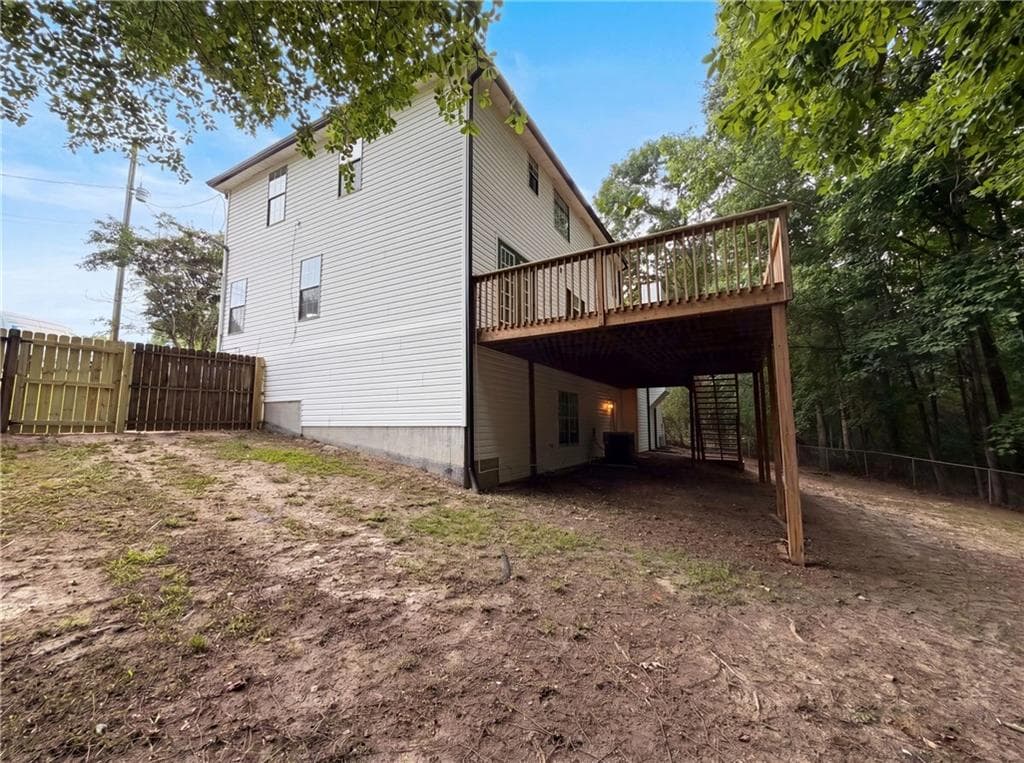 5 bedroom, 3 bathroom, 3,912 sq ft single family residence for sale at 1800 Ivy Stone Court, Buford, GA 30519 — photo 5