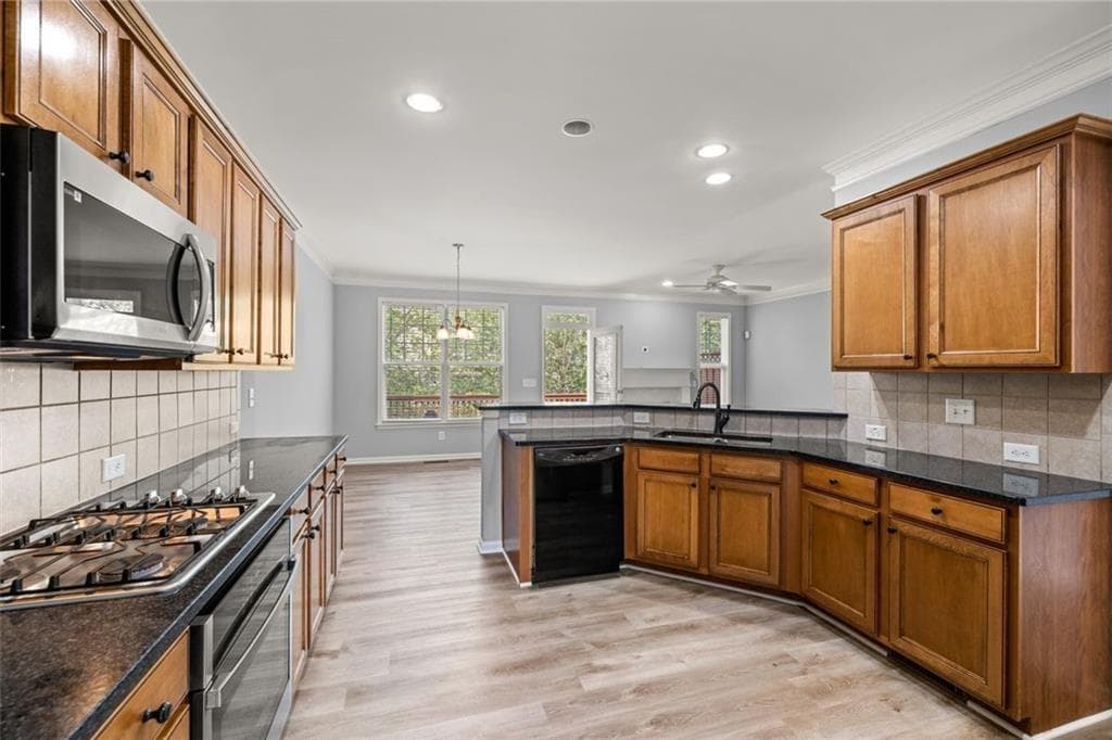 3 bedroom, 4 bathroom, 2,422 sq ft townhouse for rent at 3642 Gambrell Lane, Atlanta, GA 30319 for $3,750 a month — photo 9