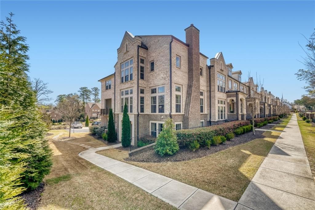 2381 Brissett Lane, Brookhaven, GA 30319 — most recent listing photo