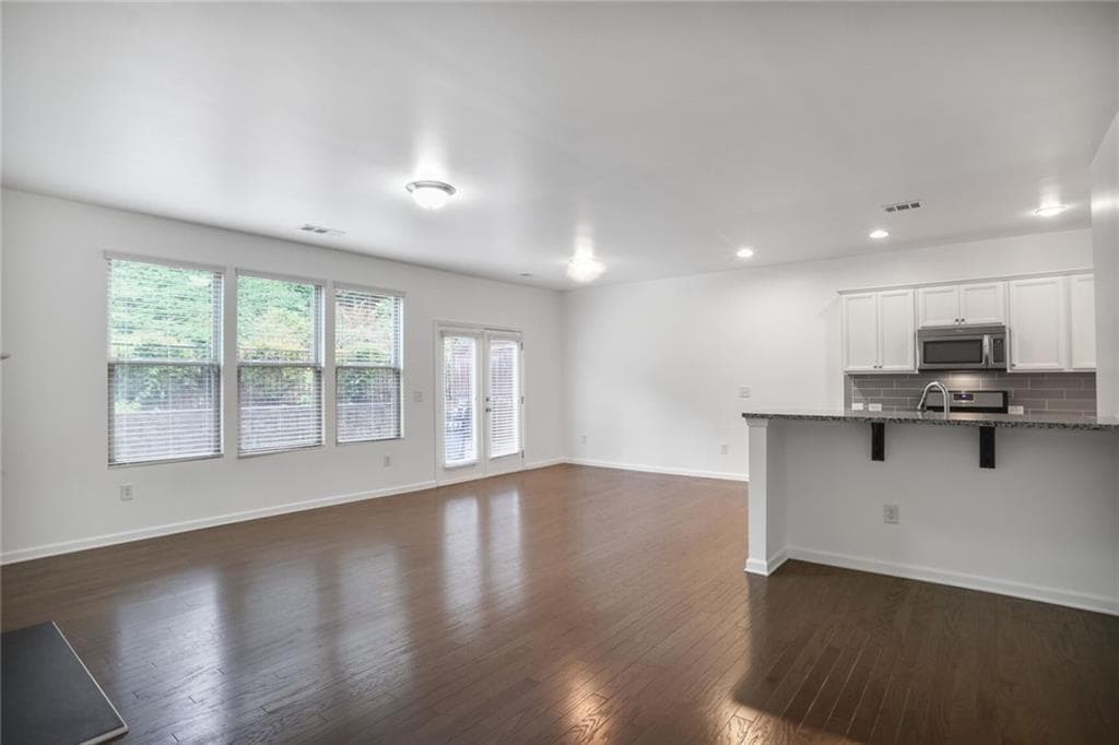 3 bedroom, 3 bathroom, 1,804 sq ft townhouse for rent at 268 Stone Park Drive, Woodstock, GA 30188 for $2,400 a month — photo 7