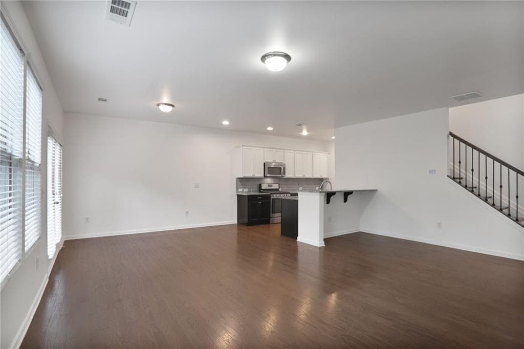 3 bedroom, 3 bathroom, 1,804 sq ft townhouse for rent at 268 Stone Park Drive, Woodstock, GA 30188 for $2,400 a month — photo 8