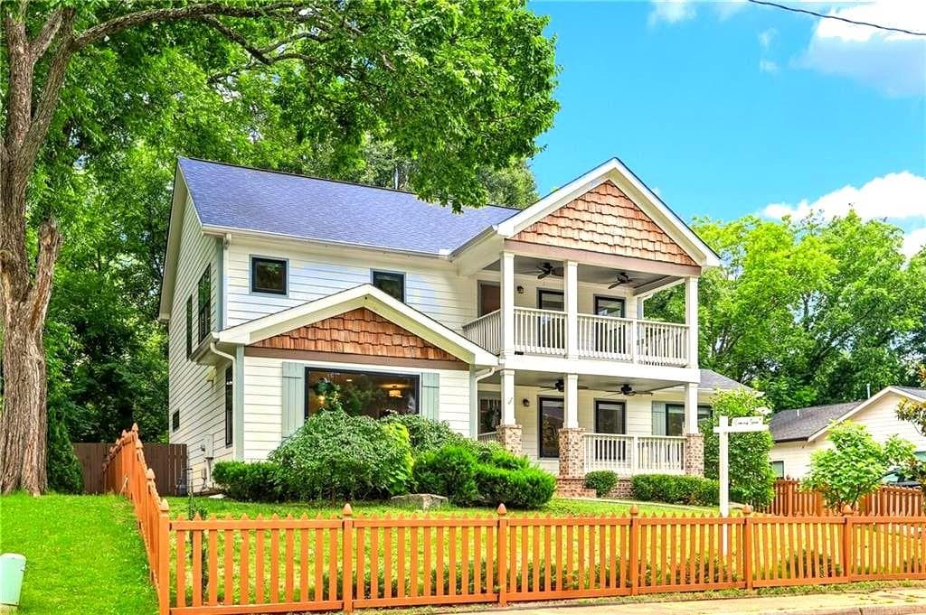 4 bedroom, 4 bathroom, 2,625 sq ft single family residence sold at 1545 Foote Street, Atlanta, GA 30307