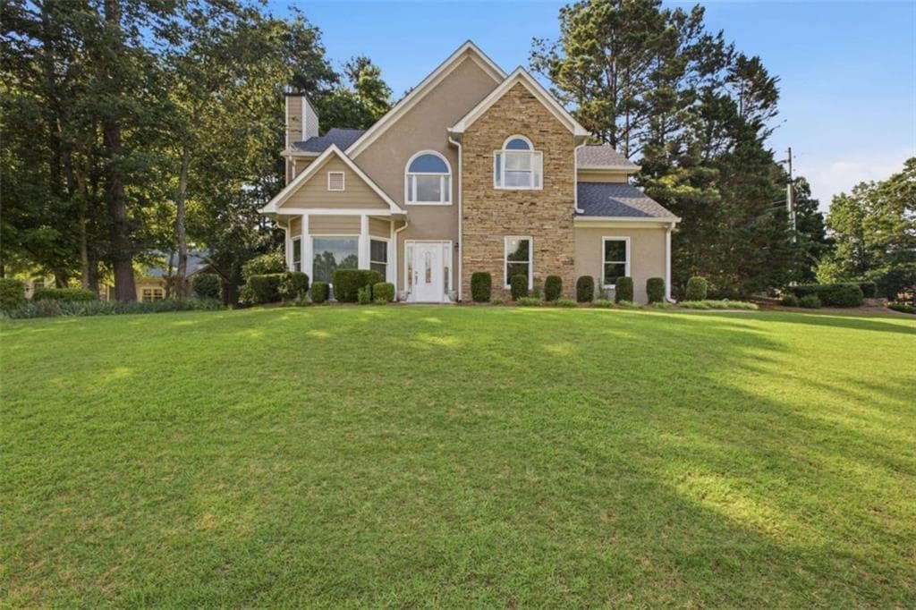 4 bedroom, 3 bathroom, 2,378 sq ft single family residence under contract at 2084 York River Way, Suwanee, GA 30024