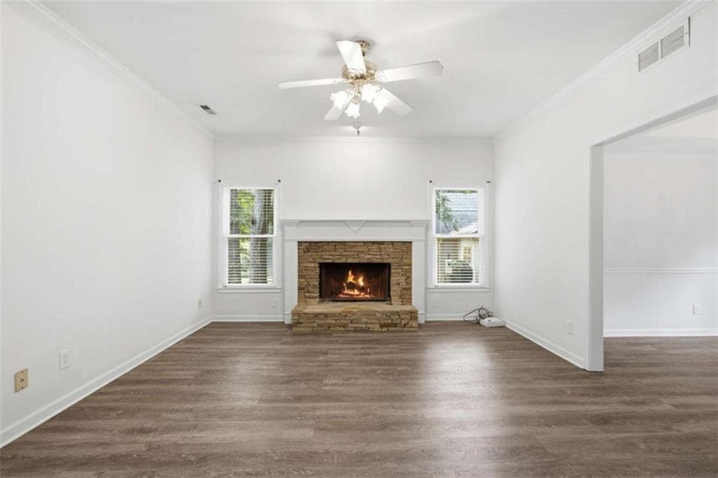4 bedroom, 3 bathroom, 2,378 sq ft single family residence under contract at 2084 York River Way, Suwanee, GA 30024 — photo 7