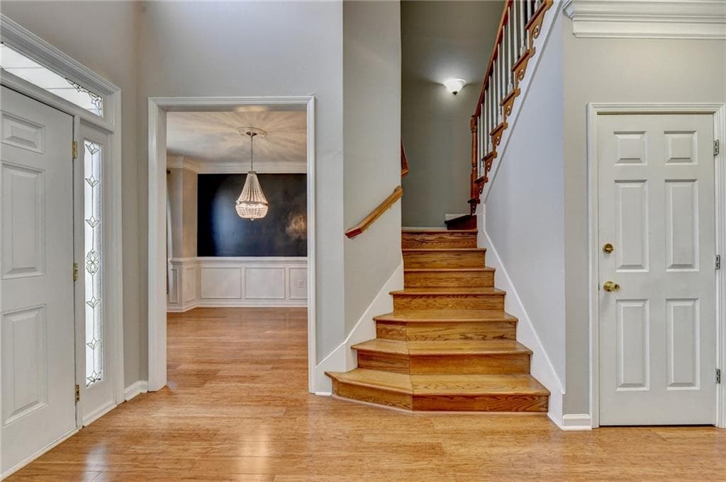 7 bedroom, 4 bathroom, 3,266 sq ft single family residence for sale at 365 Ruby Forest Parkway, Suwanee, GA 30024 — photo 5