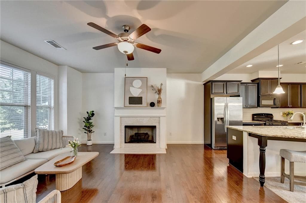 3 bedroom, 4 bathroom, 1,832 sq ft townhouse under contract at 2640 Village Place Drive, Duluth, GA 30096 — photo 5