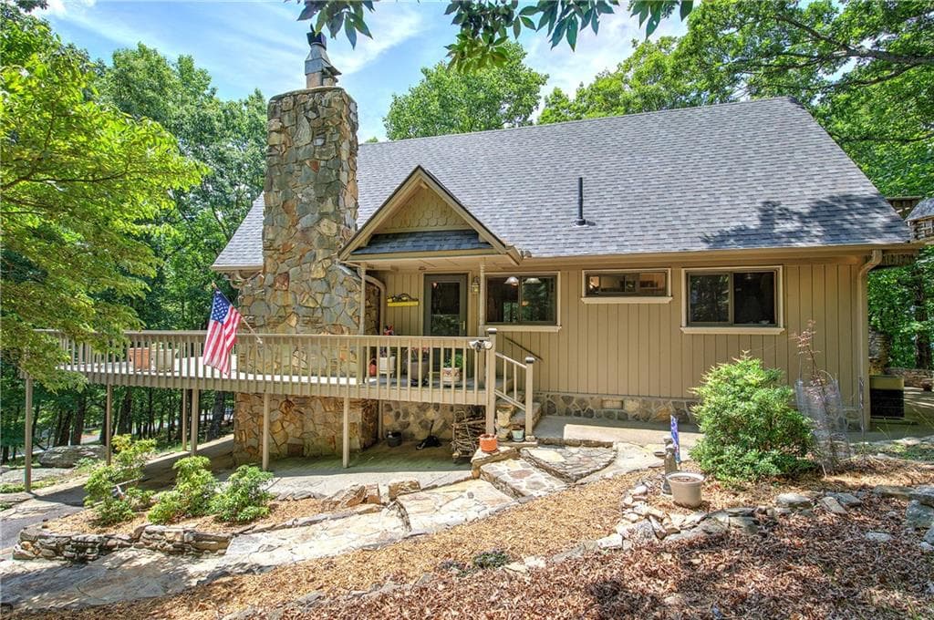 3 bedroom, 2 bathroom, 2,132 sq ft single family residence for sale at 1467 Little Hendricks Mountain Road, Jasper, GA 30143 — photo 3