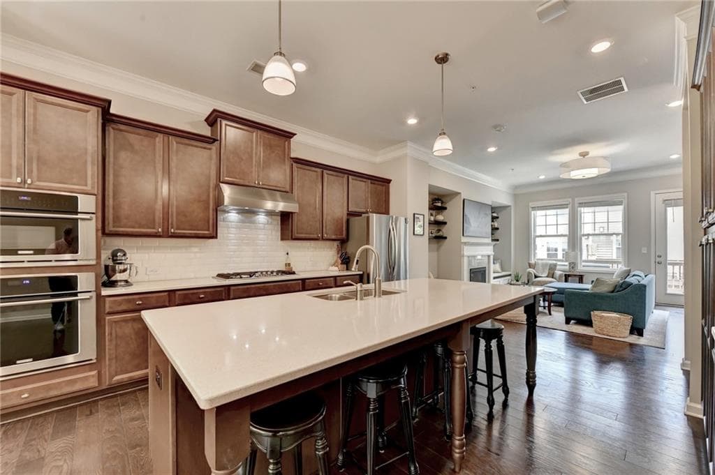 2 bedroom, 4 bathroom, 2,017 sq ft townhouse under contract at 721 Topsail Lane, Alpharetta, GA 30005 — photo 4
