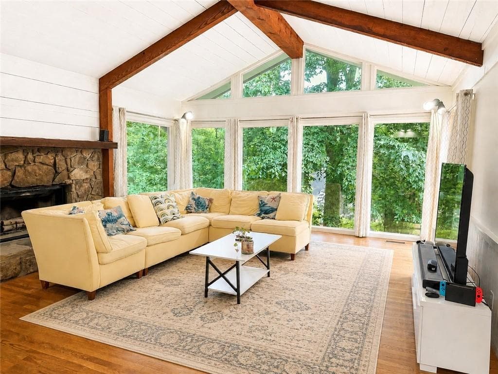 4 bedroom, 3 bathroom, 3,595 sq ft single family residence for rent at 5326 Weatherwood Trace, Marietta, GA 30068 for $3,400 a month — photo 3
