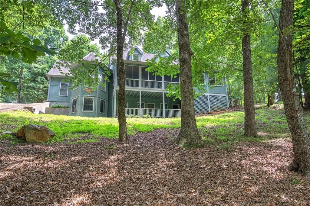 4 bedroom, 5 bathroom, 3,691 sq ft single family residence for sale at 312 Lake View Trace, Jasper, GA 30143
