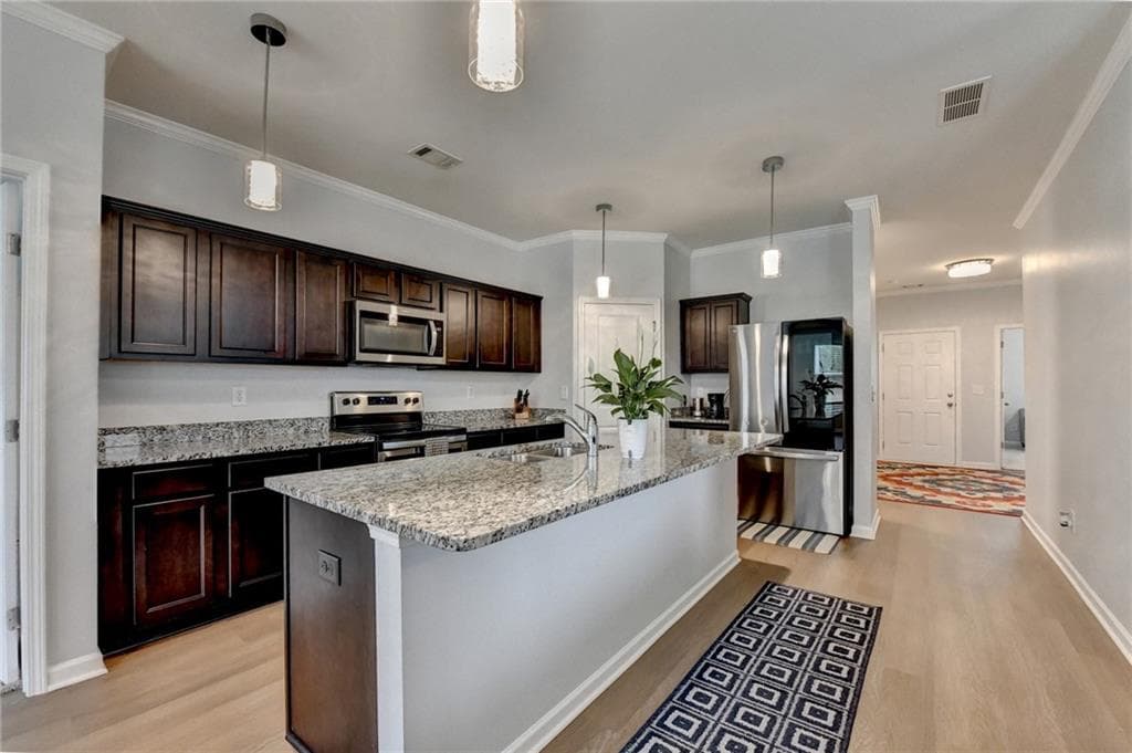 4 bedroom, 2 bathroom, 1,740 sq ft single family residence for sale at 337 Alexander Lane, Bethlehem, GA 30620 — photo 4