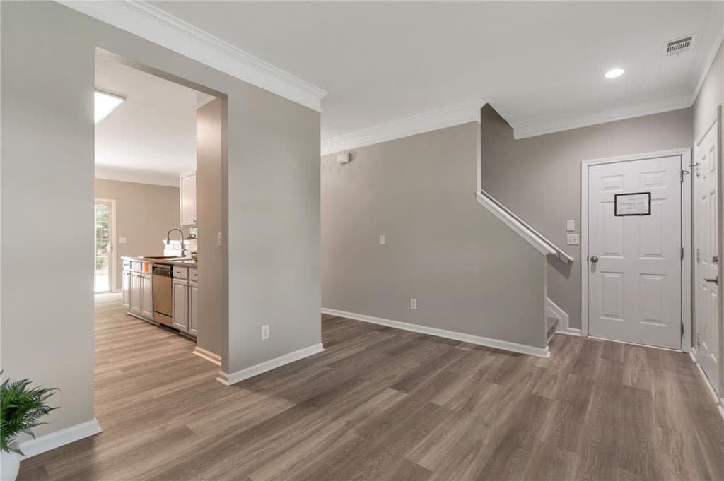 3 bedroom, 3 bathroom, 1,588 sq ft townhouse for sale at 509 Windstone Trail, Alpharetta, GA 30004 — photo 7