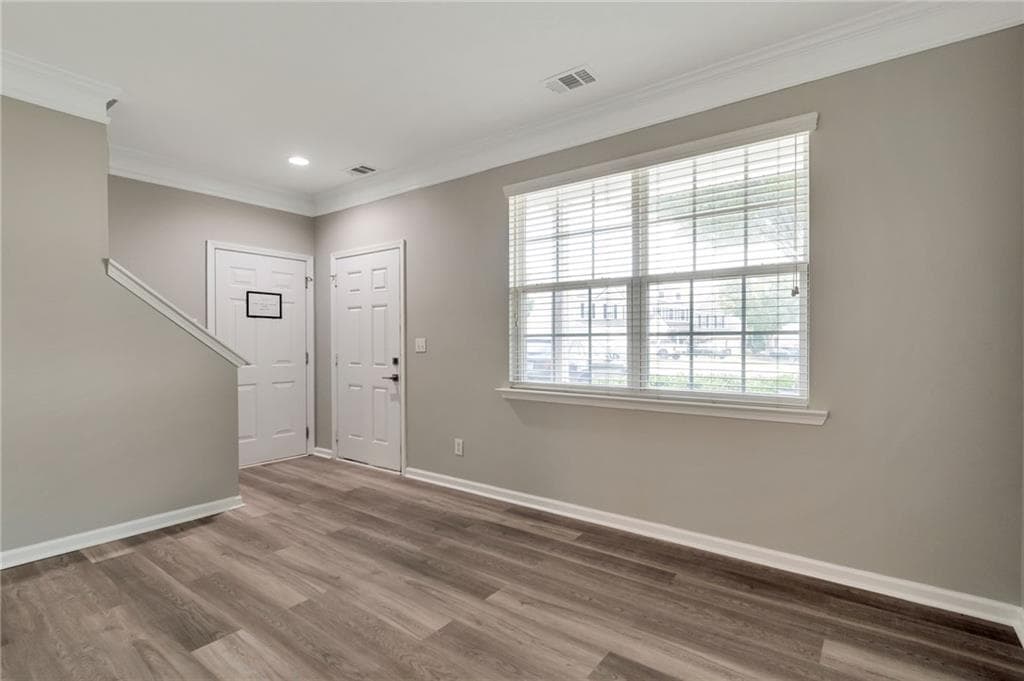 3 bedroom, 3 bathroom, 1,588 sq ft townhouse for sale at 509 Windstone Trail, Alpharetta, GA 30004 — photo 8