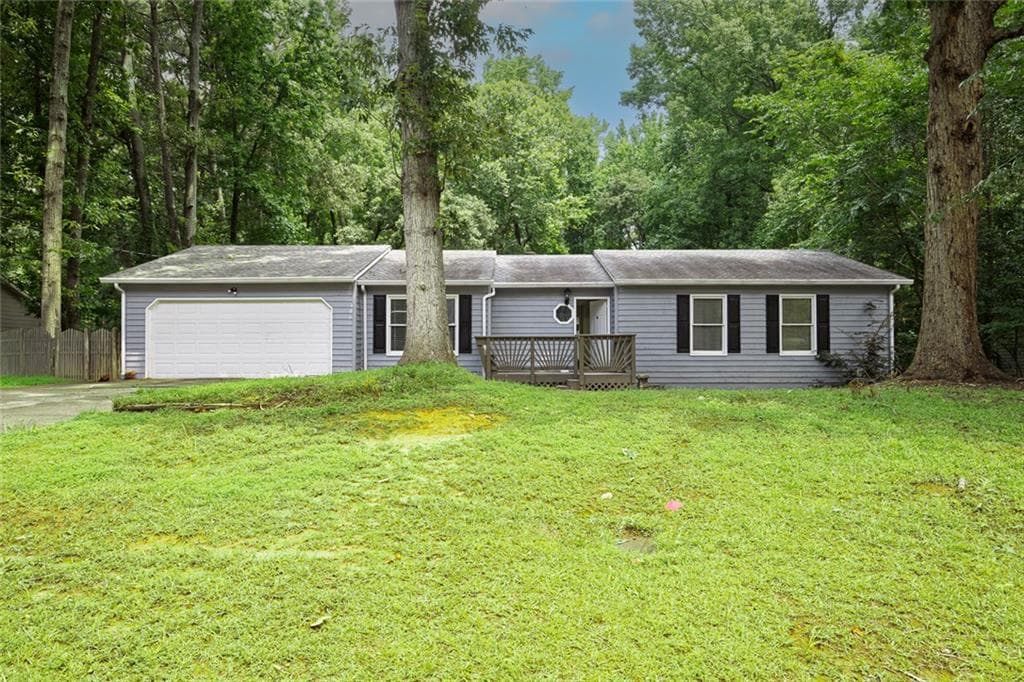 3 bedroom, 2 bathroom, 1,761 sq ft single family residence for rent at 2100 Whitebluff Way, Buford, GA 30519 for $2,000 a month — photo 1 of 43