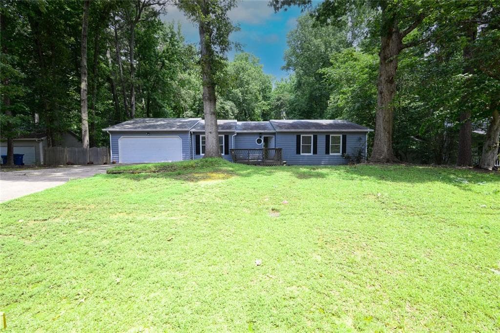 3 bedroom, 2 bathroom, 1,761 sq ft single family residence for rent at 2100 Whitebluff Way, Buford, GA 30519 for $2,000 a month — photo 2