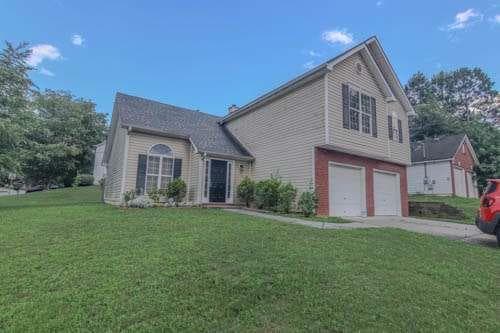 3 bedroom, 3 bathroom, 2,065 sq ft single family residence for sale at 4124 Jewell Terrace, Conley, GA 30288