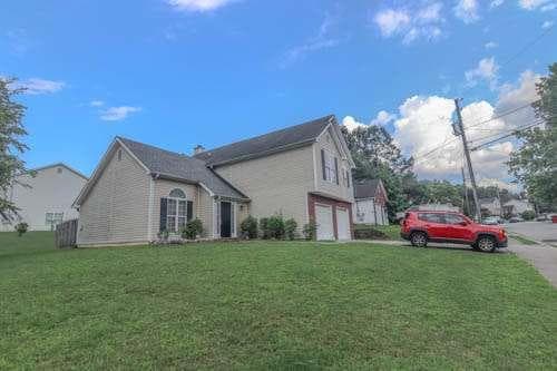 3 bedroom, 3 bathroom, 2,065 sq ft single family residence for sale at 4124 Jewell Terrace, Conley, GA 30288 — photo 3