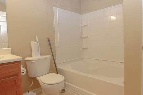 3 bedroom, 3 bathroom, 2,065 sq ft single family residence for sale at 4124 Jewell Terrace, Conley, GA 30288 — photo 9