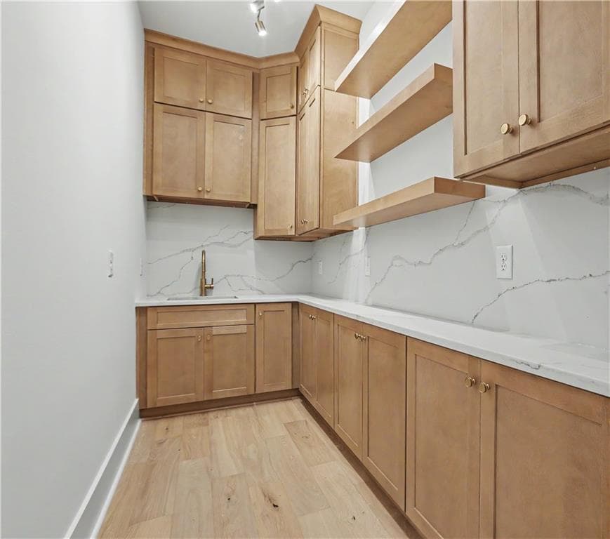 4 bedroom, 4 bathroom, 3,700 sq ft single family residence for sale at 6043 Bluewater Boulevard, Gainesville, GA 30506 — photo 9