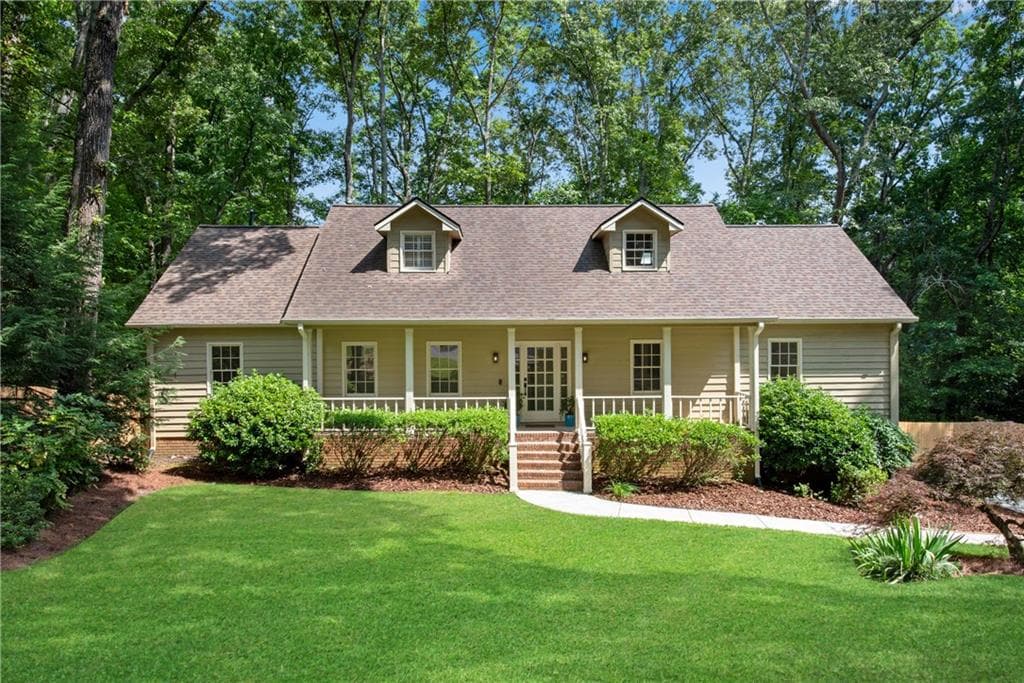 5 bedroom, 4 bathroom, 3,240 sq ft single family residence sold at 2719 Huckleberry Path, Marietta, GA 30062