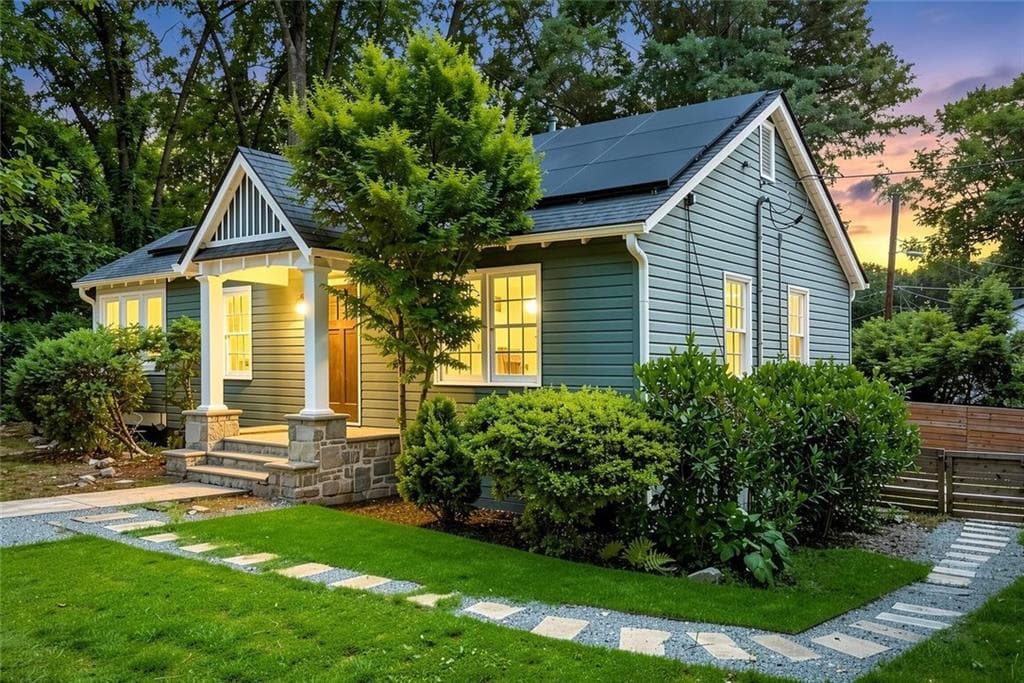 3 bedroom, 2 bathroom, 961 sq ft single family residence under contract at 954 Bouldercrest Drive, Atlanta, GA 30316 — photo 3