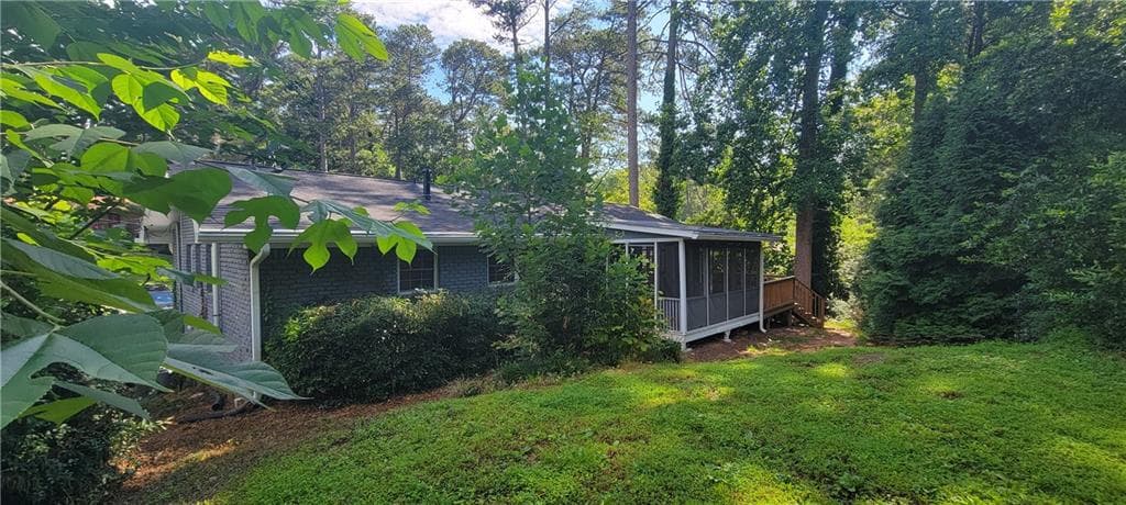 4 bedroom, 3 bathroom, 2,003 sq ft single family residence for rent at 2497 Wentworth Drive, Atlanta, GA 30345 for $2,875 a month — photo 6
