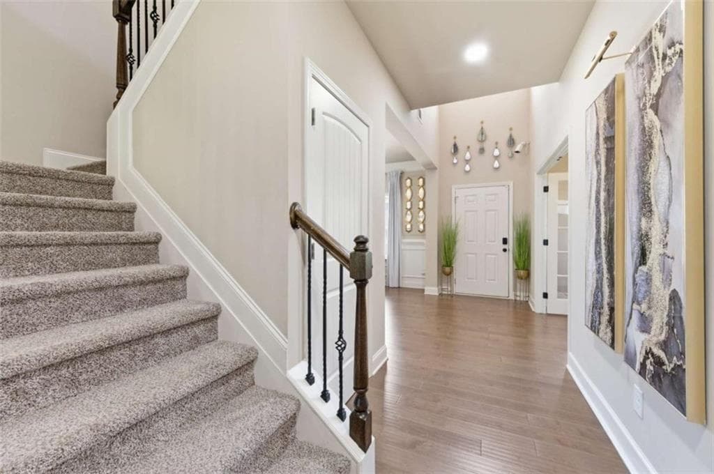 5 bedroom, 4 bathroom, 3,300 sq ft single family residence for rent at 3798 Southfield Court, Loganville, GA 30052 for $3,195 a month — photo 4