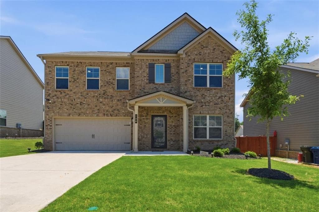 4 bedroom, 3 bathroom, 2,692 sq ft single family residence for sale at 784 Lakehaven Lane, Loganville, GA 30052