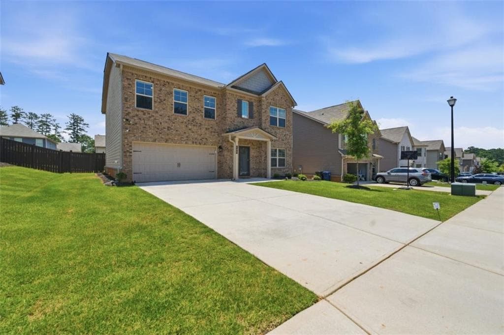 4 bedroom, 3 bathroom, 2,692 sq ft single family residence for sale at 784 Lakehaven Lane, Loganville, GA 30052 — photo 2