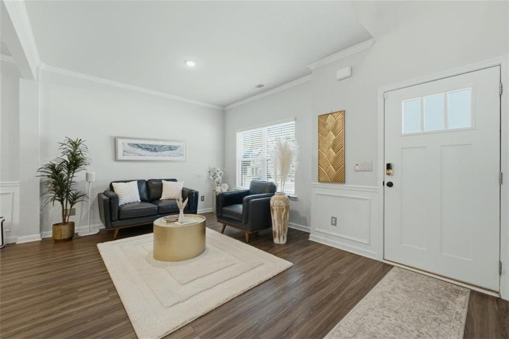 4 bedroom, 3 bathroom, 2,692 sq ft single family residence for sale at 784 Lakehaven Lane, Loganville, GA 30052 — photo 5