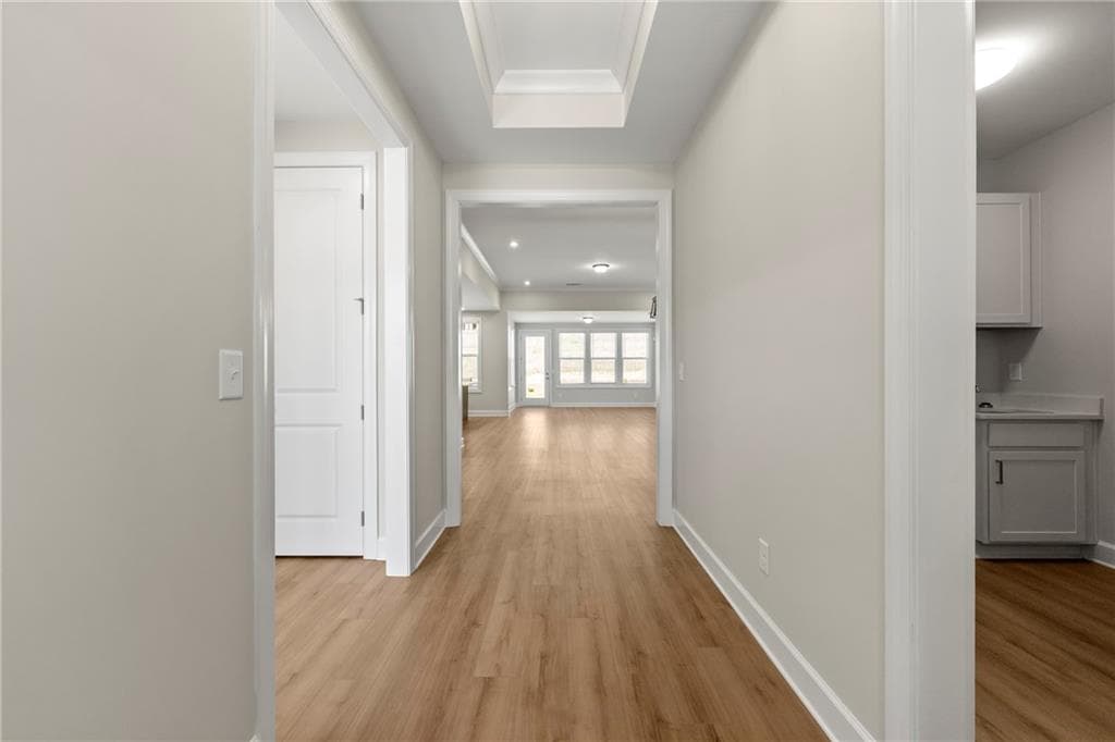 2 bedroom, 2 bathroom, 1,871 sq ft single family residence for sale at 428 Geneva Way, Hoschton, GA 30548 — photo 4