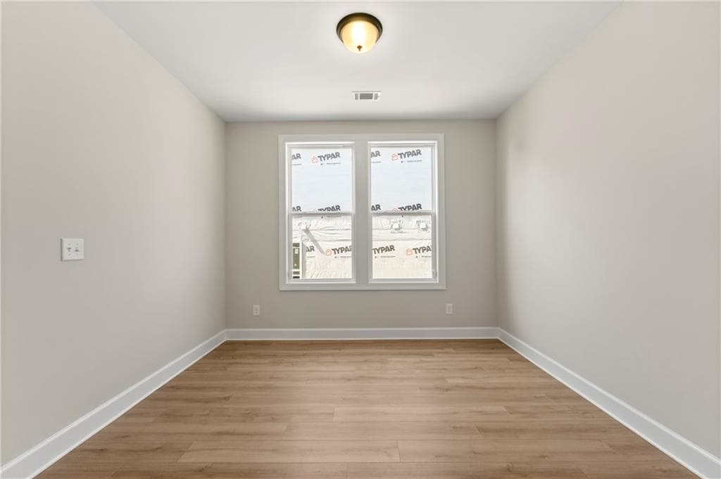 2 bedroom, 2 bathroom, 1,871 sq ft single family residence for sale at 428 Geneva Way, Hoschton, GA 30548 — photo 5